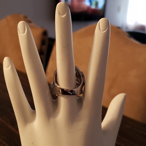 Sterling Silver Ring - Picture 5 of 7